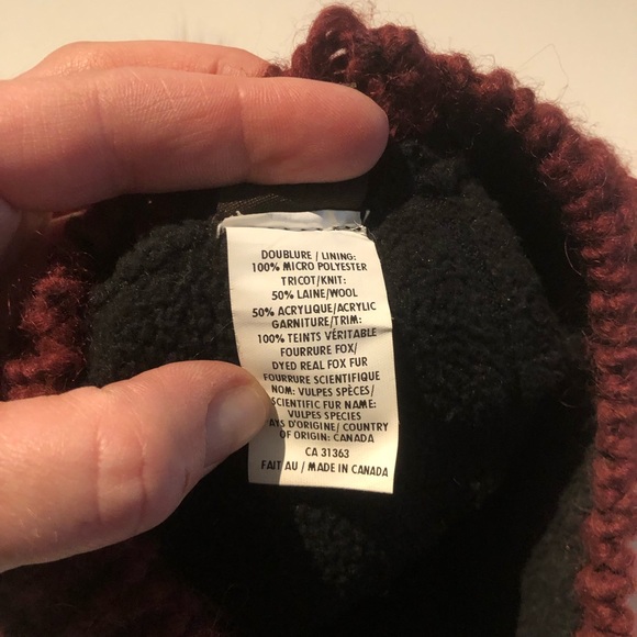 NWOT Kyi Kyi Toque Burgundy Real Fox Fur Pom Pom 50% Wool - Picture 5 of 5